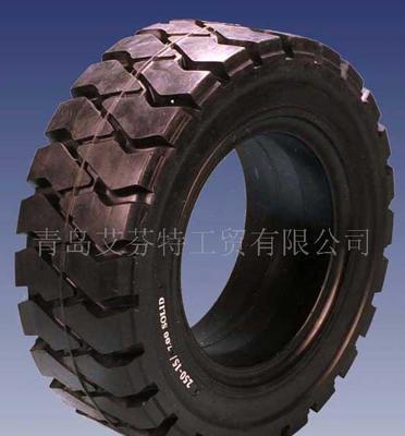 實(shí)芯輪胎與叉車胎3.00-15 特性、應(yīng)用與選購(gòu)指南